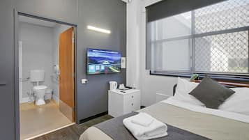 Habitación Confort doble | 2 dormitorios, escritorio, espacio para trabajar con un portátil