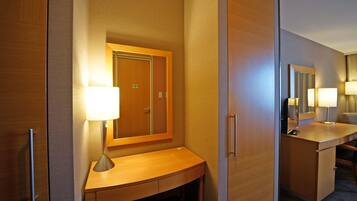 1 bedroom, premium bedding, down duvets, blackout curtains