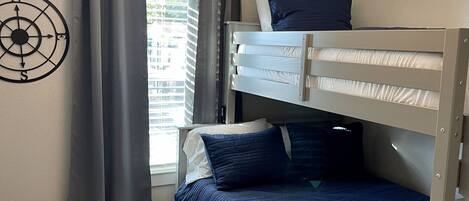 3 Schlafzimmer, Bügeleisen/Bügelbrett, Reisekinderbett, kostenloses WLAN