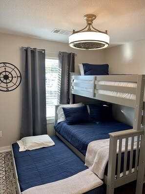 3 bedrooms, iron/ironing board, travel crib, free WiFi