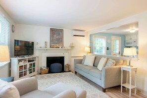 TV, fireplace, offices