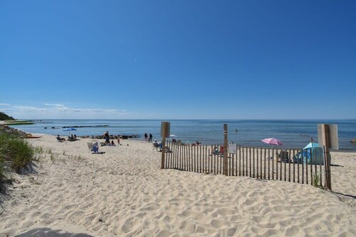 Outdoor Oasis w Fire Pit, Hammock, 1 Mi to Beach!