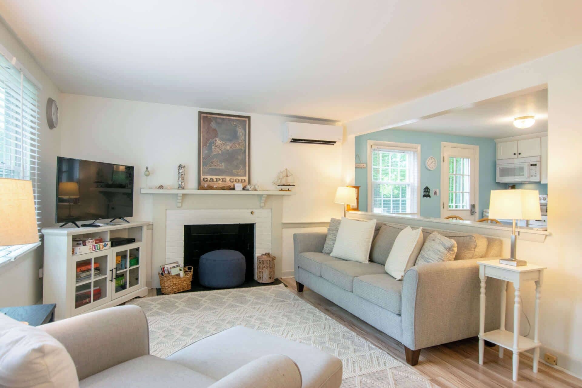 TV, fireplace, offices