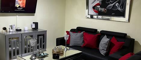 TV connectée, Netflix, services de streaming, chaîne hi-fi