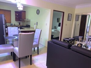 Interior - Apartamento (Santo Domingo)