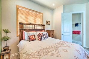 3 Schlafzimmer, Schreibtisch, Bügeleisen/Bügelbrett, Internetzugang