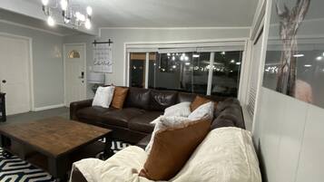 3 habitaciones, tabla de planchar con plancha y wifi gratis