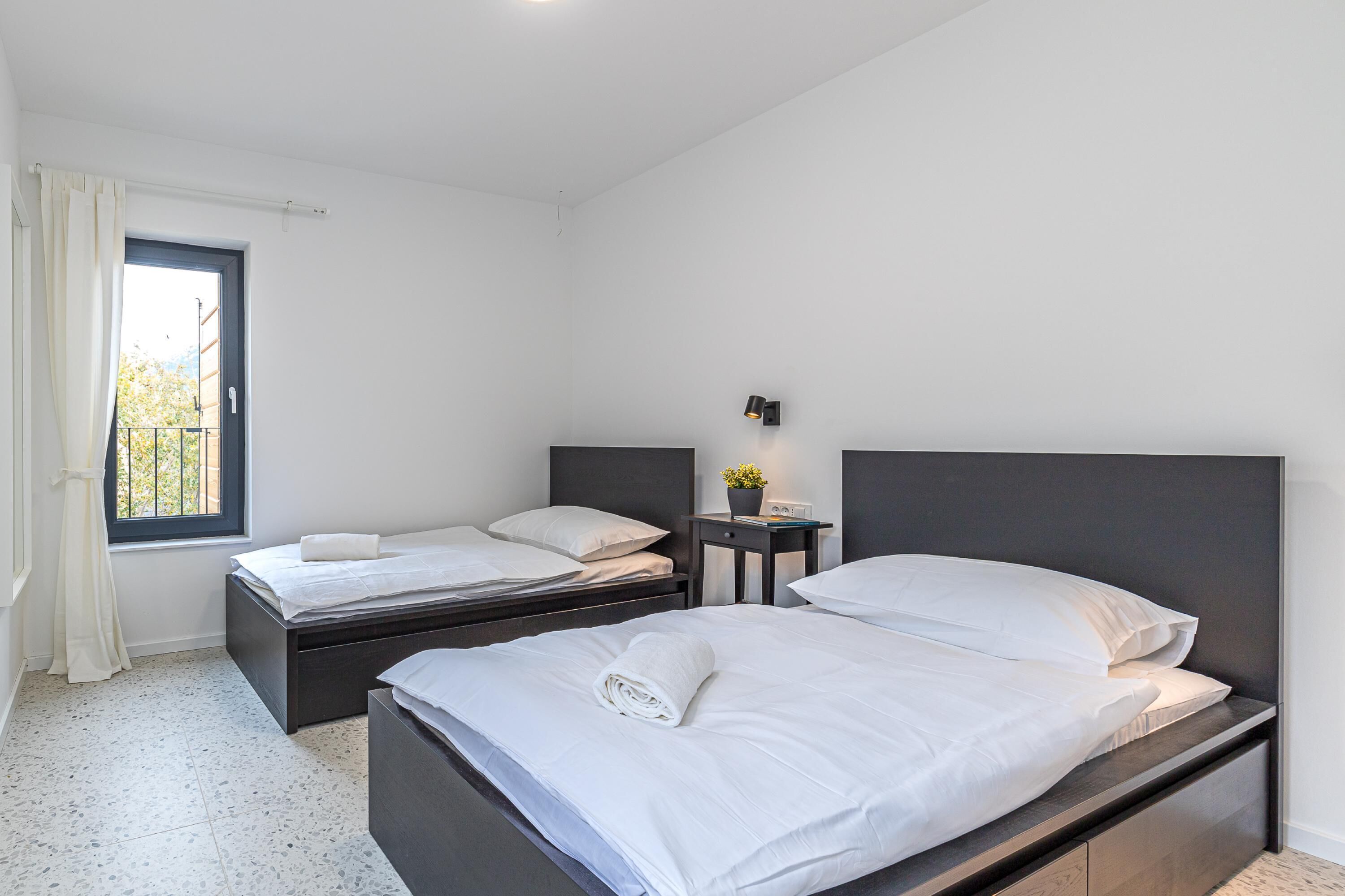 Căn hộ Tiêu chuẩn, nhiều phòng ngủ, 2 phòng tắm (Pool Apartment Sapore Di Mare 3) | 2 phòng ngủ, truy cập Internet không dây miễn phí, bộ trải giường 