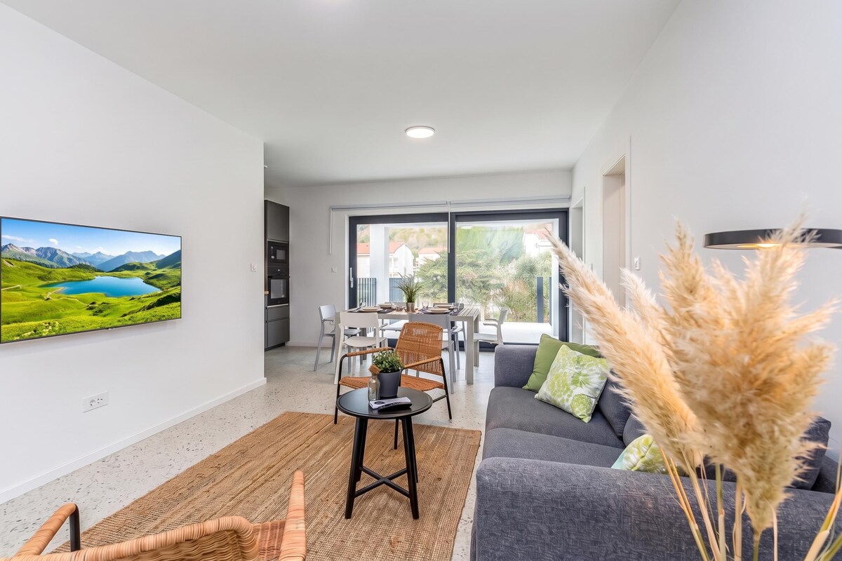 Standard Apartment, 2 Bedrooms, 2 Bathrooms (Pool Apartment Sapore Di Mare 2) | Living area | Flat-screen TV