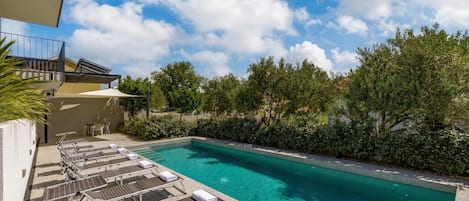 Seasonal outdoor pool