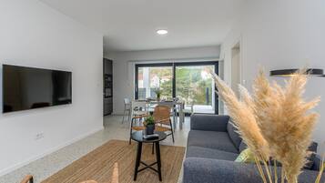 21-inch flat-screen TV with cable channels