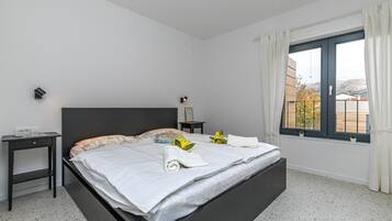 2 bedrooms, free WiFi, bed sheets