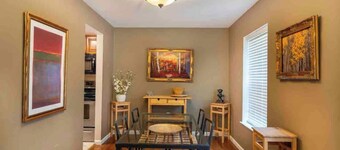 Columbia 3 level spacious townhome w/deck