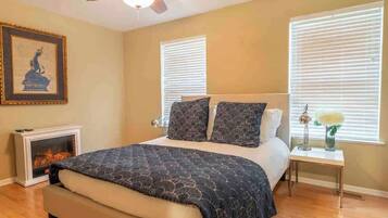 3 bedrooms, iron/ironing board, travel cot, WiFi