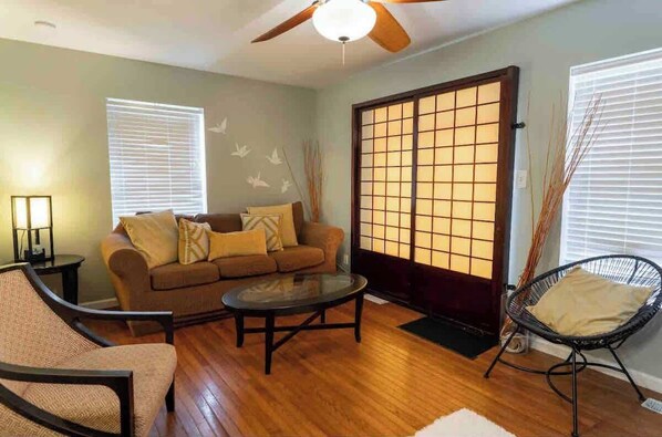 TV, fireplace, offices