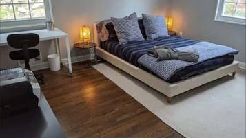 3 bedrooms, iron/ironing board, travel crib, WiFi