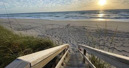 Charming Home directly on Private Beach