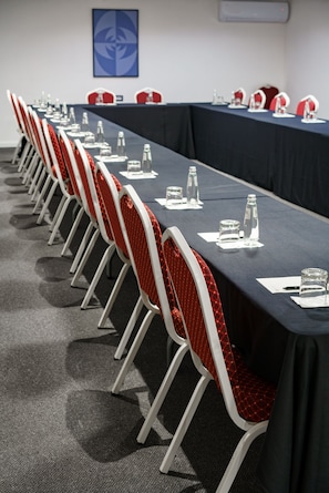 Meeting facility - Ador Hotel (Pristina)