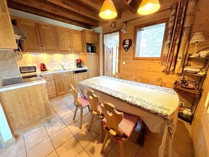 Fridge, microwave, dishwasher
