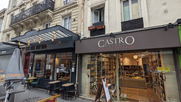 Una fachada de tienda con un letrero que dice 'CASTRO'.