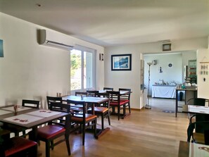 Morgenmadsbuffet hver dag mod et gebyr
