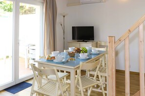 30-inch flat-screen TV with digital channels, TV - Olydea Oléron les Sables Vigniers (Saint-Georges-d'Oleron)