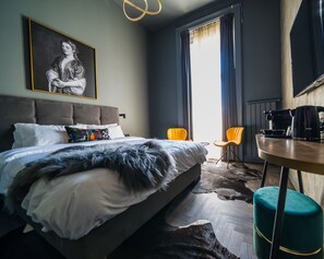 Deluxe Double Room | Minibar, in-room safe, individually decorated, desk - Leo Boutique Rooms - Adults Only (Budapest)