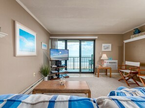 Televisión y reproductor de DVD 