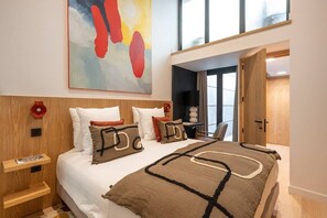 4 chambres, fer et planche à repasser, lit de bébé portatif, Wi-Fi