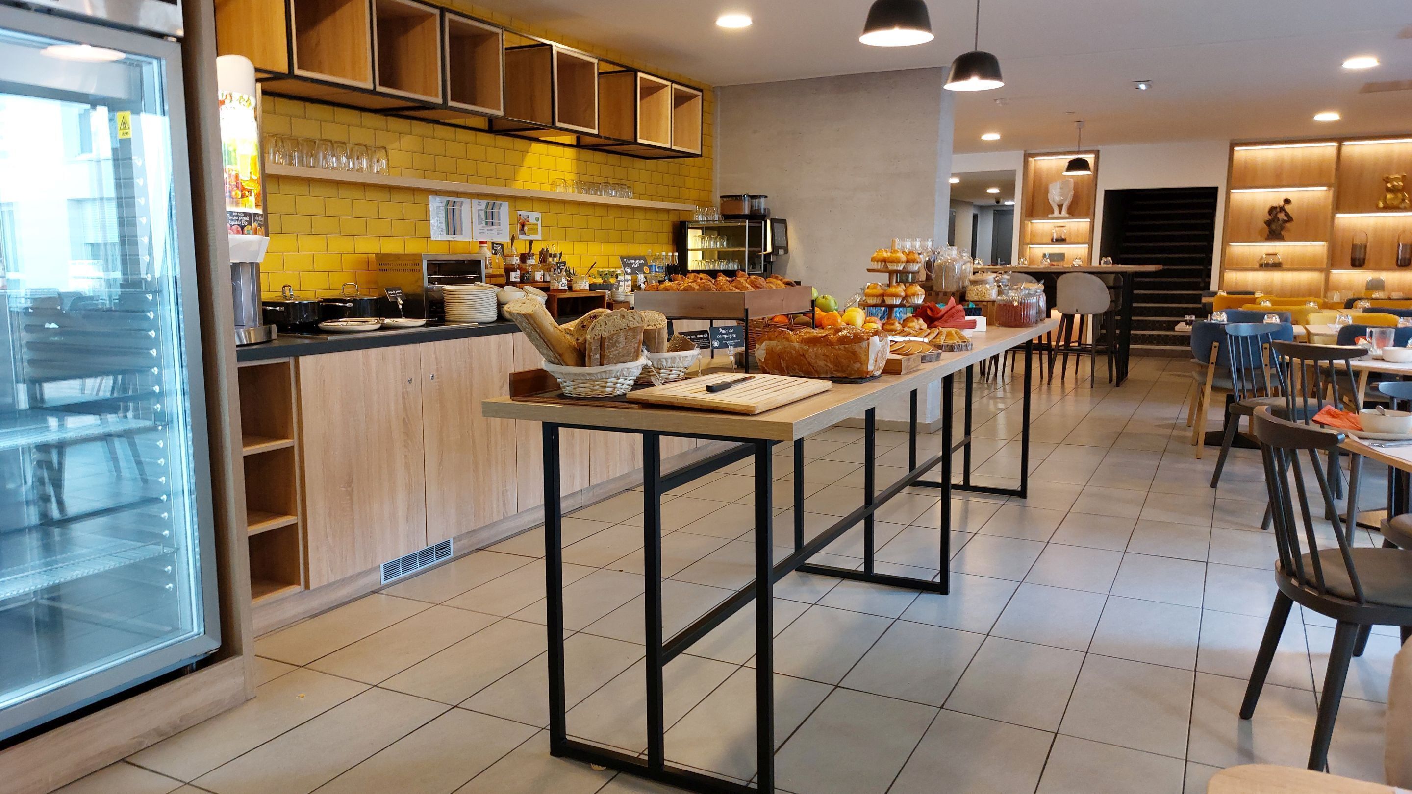Petit déjeuner buffet servi tous les jours en supplément