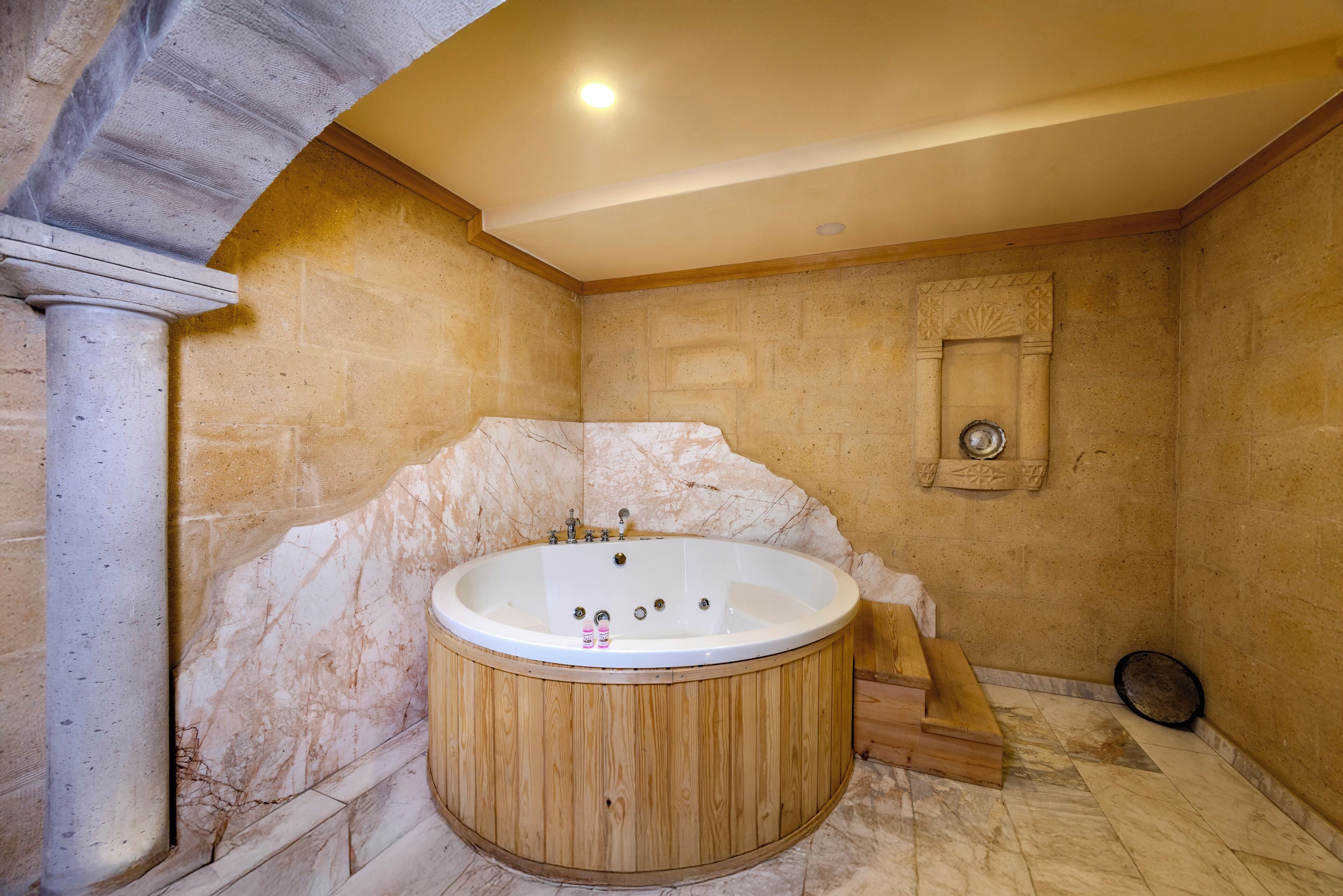 Photo - Cratus Stone Palace