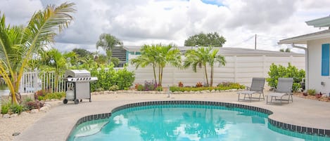 Een verwarmd zwembad