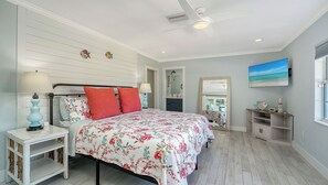 3 chambres, fer et planche à repasser, Wi-Fi gratuit, draps fournis
