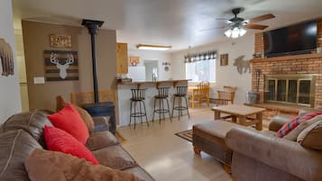 TV connectée, cheminée