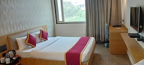 Standard Studio | In-room safe, iron/ironing board, free WiFi, bed sheets - ICON Express by BHAGINI (Bengaluru)