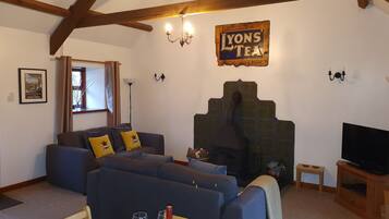 Cottage | Living area