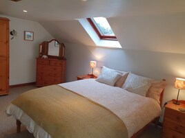 Cottage | 1 bedroom, individually decorated, individually furnished, free WiFi