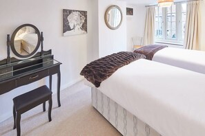 3 soverom, strykejern/-brett, wi-fi og sengetøy