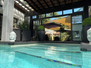 Piscine couverte, piscine chauffée