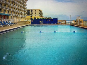 Outdoor pool, a heated pool