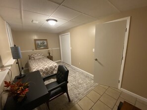 4 Schlafzimmer, Bügeleisen/Bügelbrett, WLAN
