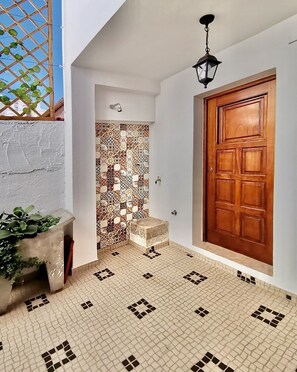 Property grounds - Algarve house, sun, terrace, views and barbecue (Silves)