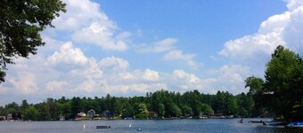 Big Fish, Little Pond. Fire Pit  Swimming, Hiking, Kayaking, and Fishing!