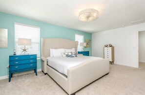 Luxury House | 6 bedrooms, individually decorated, individually furnished, free WiFi