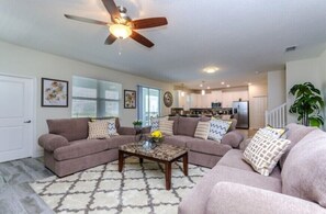 Luxury House | Living area