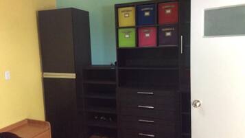 2 bedrooms, free WiFi