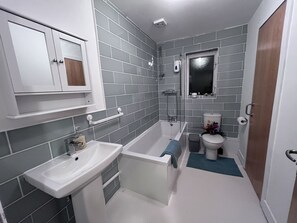 Bathroom - River Bay (Cardiff)