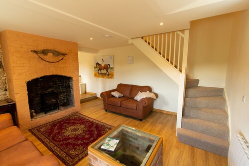 Old Dairy Cottage -  Self catering cottage in the heart of rural Wiltshire. Kennet Avon Canal Nearby
