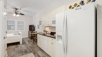 Acesso de cortesia à internet, roupa de cama