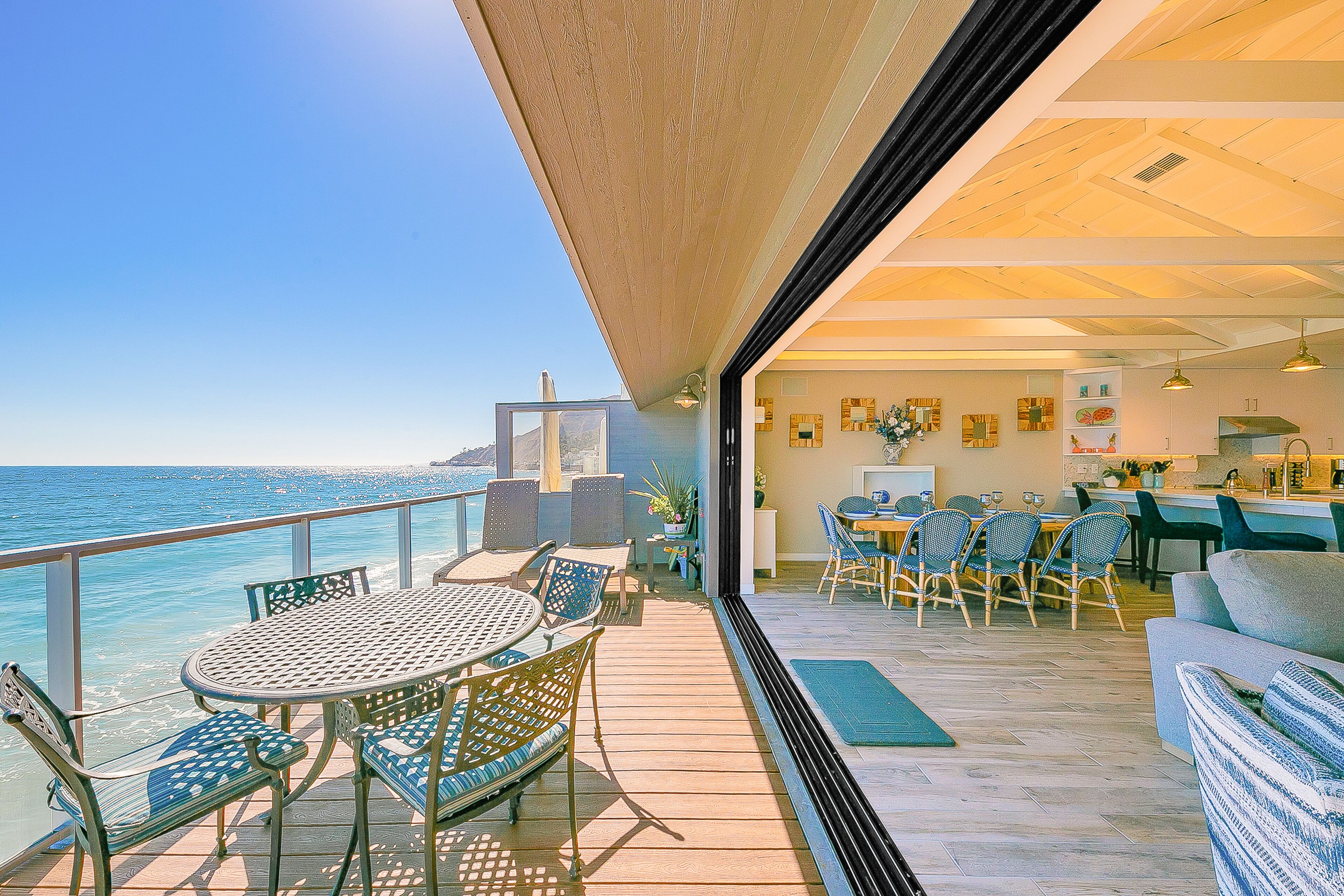Luxurious beachfront home with ocean views & deck - private stairs to the beach